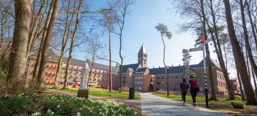 Radboud Üniversitesi